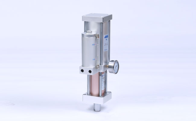直压式气液增压缸